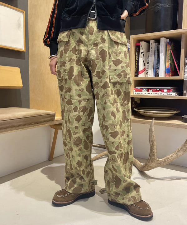 津藤 理佐子さんの「BEAMS WOMEN｜BEAMS BOY / 25mm WASH ベルト」を使ったコーディネート