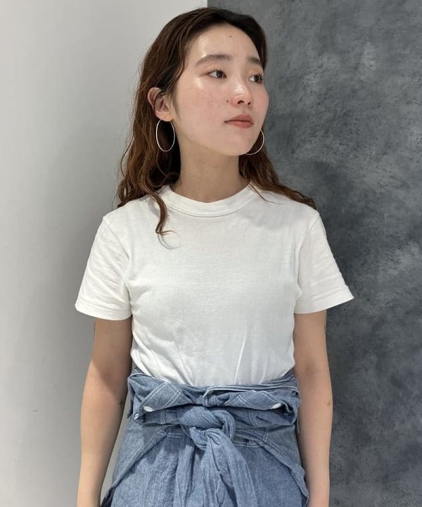 モモさんの「BEAMS WOMEN｜ボーイ ベーシック Tシャツ」を使ったコーディネート