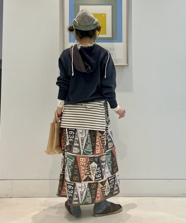 小原 もこさんの「BEAMS WOMEN｜エルボー パッチ バスク ロングスリーブ」を使ったコーディネート