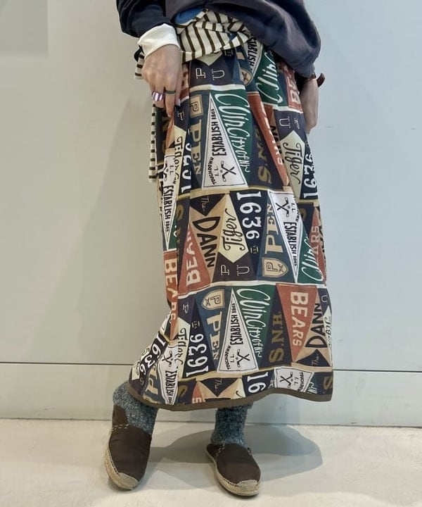 小原 もこさんの「BEAMS WOMEN｜エルボー パッチ バスク ロングスリーブ」を使ったコーディネート