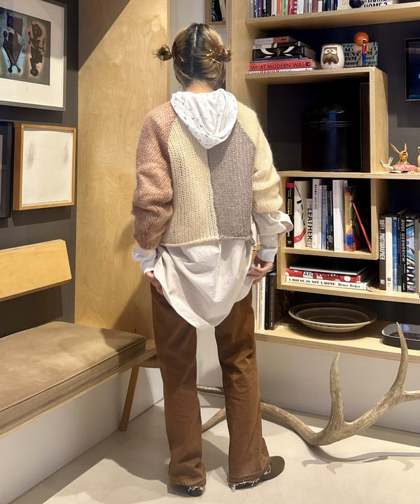 小原 もこさんの「BEAMS WOMEN｜ビッグ ボタンダウン シャツ」を使ったコーディネート