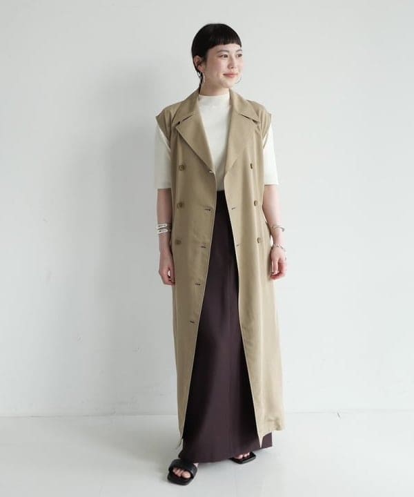 Ichika Hondaさんの「BEAMS WOMEN｜ノースリーブ ロングトレンチ ワンピース」を使ったコーディネート