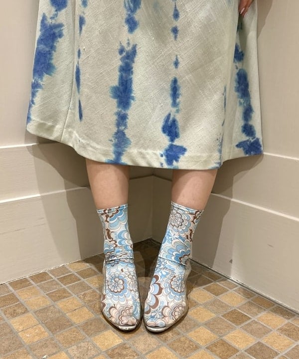 小原 もこさんの「BEAMS WOMEN｜ナバルボーダー ビッグ ボートネック カットソー」を使ったコーディネート