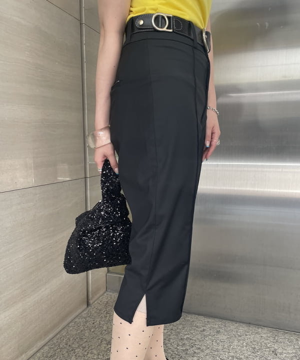 reiさんの「BEAMS WOMEN｜スパンコール バッグ」を使ったコーディネート