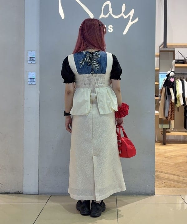 オカベ　アヤカさんの「BEAMS WOMEN｜バルーン ペプラム ワンピース」を使ったコーディネート