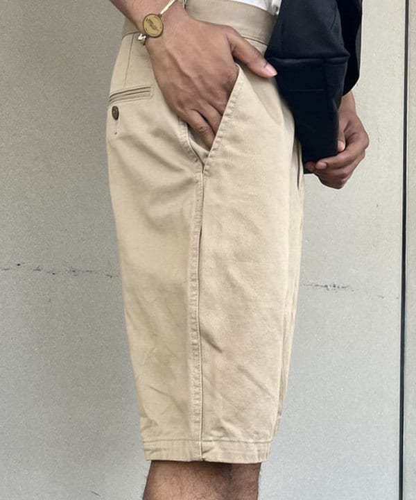 NADEL ナデールさんの「BEAMS WOMEN｜ベーシック チノショーツ」を使ったコーディネート