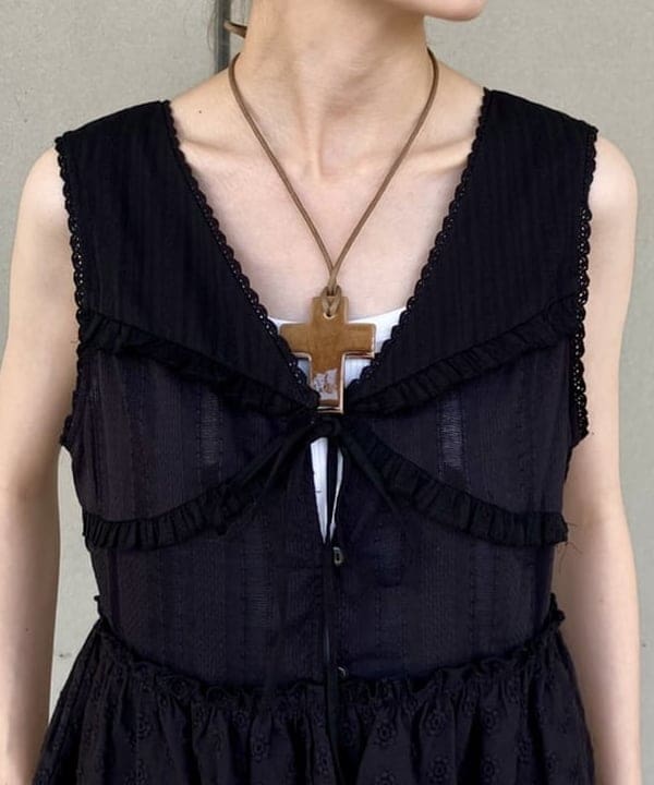 むりょさんの「BEAMS WOMEN｜レース ペプラム ノースリーブ ブラウス」を使ったコーディネート