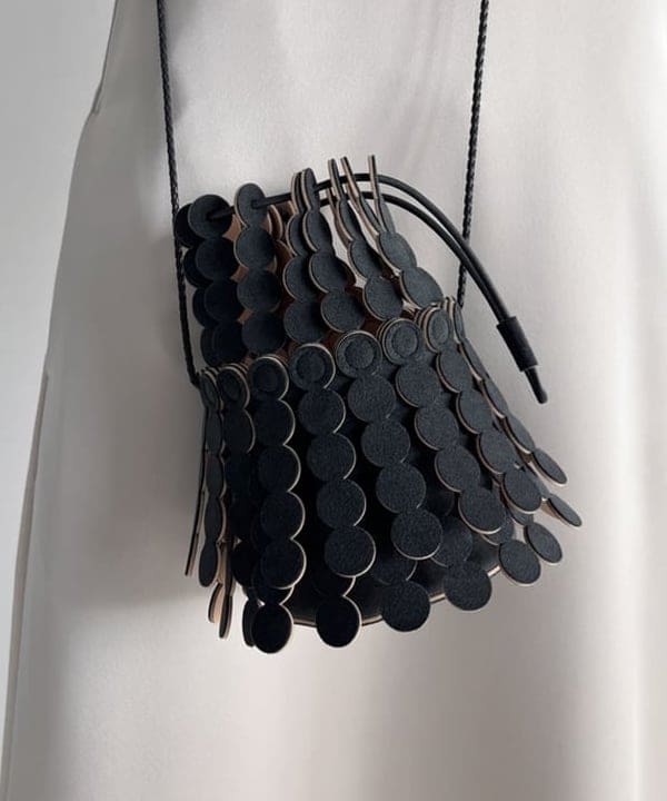 坂本 涼花さんの「BEAMS WOMEN｜AK+1 / シアー ストライプ シャツ」を使ったコーディネート