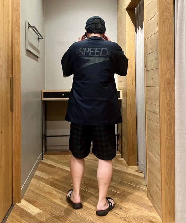 新里 京介さんの「BEAMS WOMEN｜【別注】Speedo / CAP 25SS」を使ったコーディネート