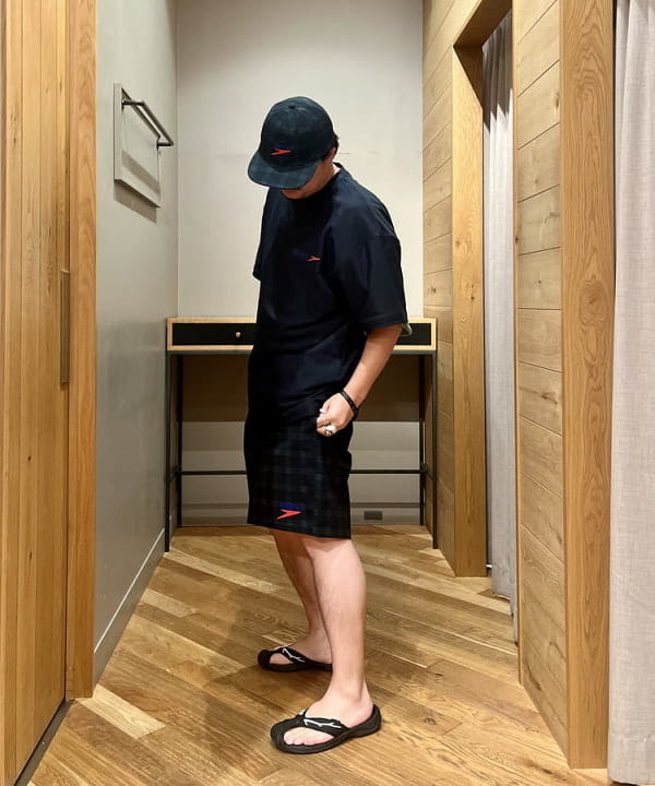 新里 京介さんの「BEAMS WOMEN｜【別注】Speedo / CAP 25SS」を使ったコーディネート