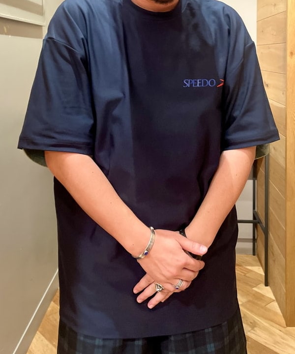 新里 京介さんの「BEAMS WOMEN｜【別注】Speedo / CAP 25SS」を使ったコーディネート