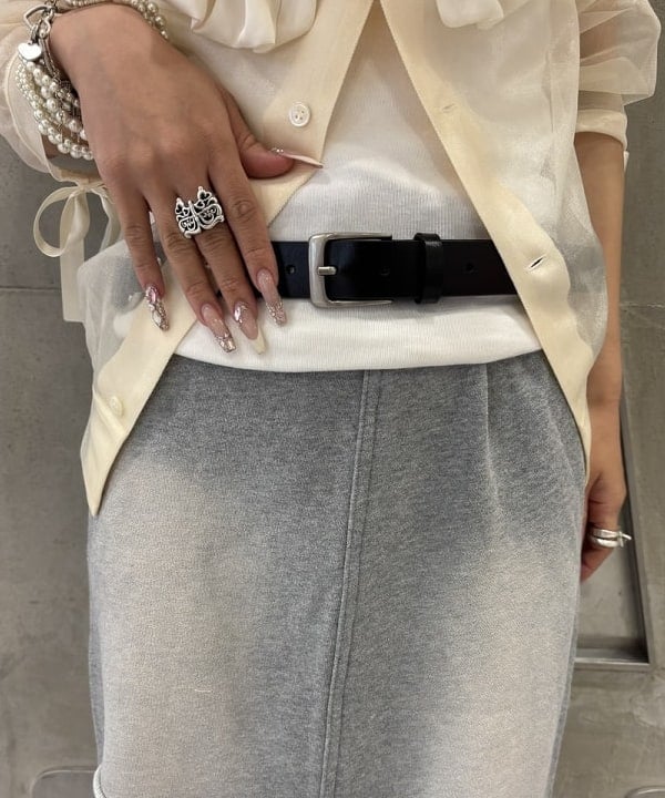 もえのさんの「BEAMS WOMEN｜ダブル レザー ベルト」を使ったコーディネート