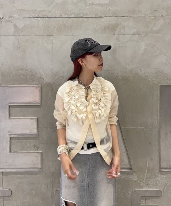 もえのさんの「BEAMS WOMEN｜ダブル レザー ベルト」を使ったコーディネート