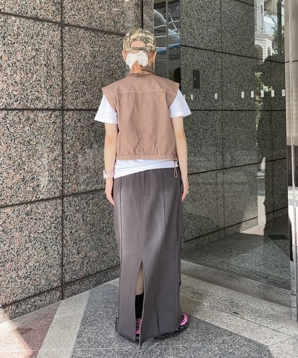 まゆちゃんさんの「BEAMS WOMEN｜スタンドカラー ジップ ベスト」を使ったコーディネート