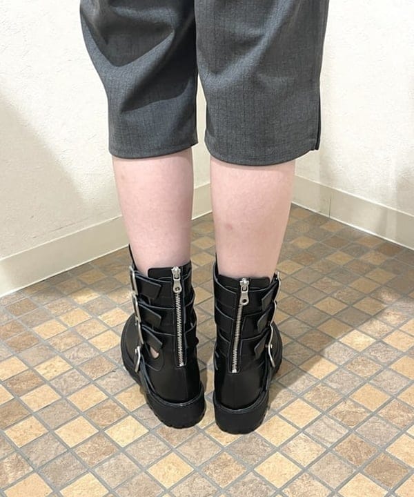 加歩さんの「BEAMS WOMEN｜FRED PERRY / The Twin Tipped Fred Perry Shirt」を使ったコーディネート