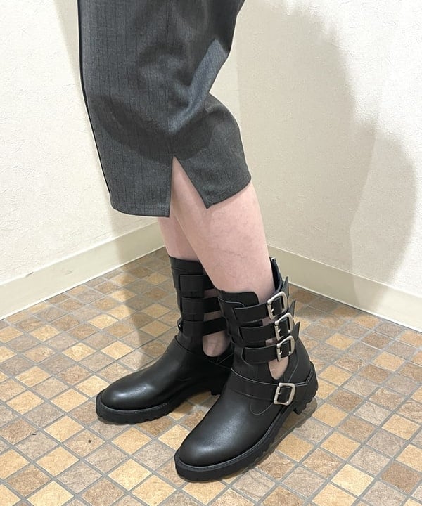 加歩さんの「BEAMS WOMEN｜FRED PERRY / The Twin Tipped Fred Perry Shirt」を使ったコーディネート