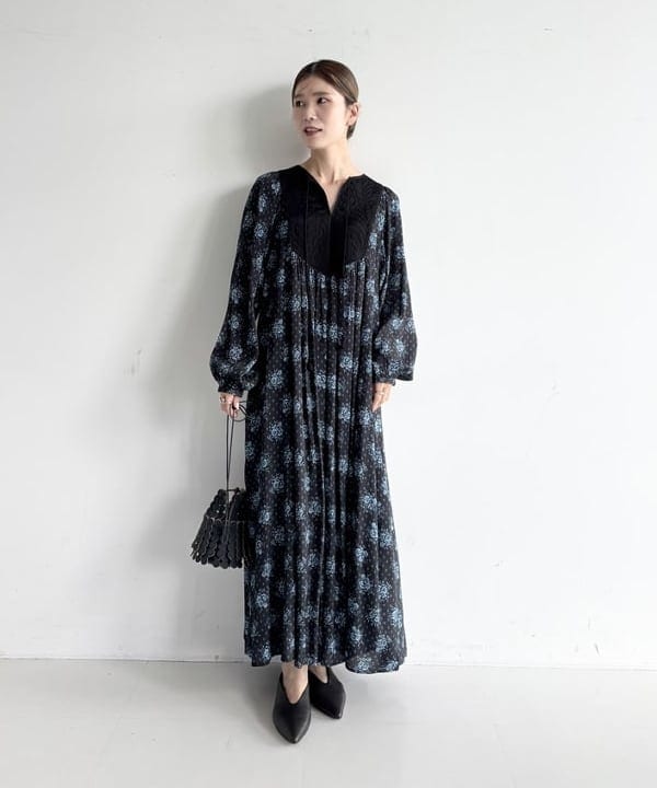 AONO SHIKAMAさんの「BEAMS WOMEN｜ne Quittez pas / ポピープリント ヨーク ワンピース」を使ったコーディネート