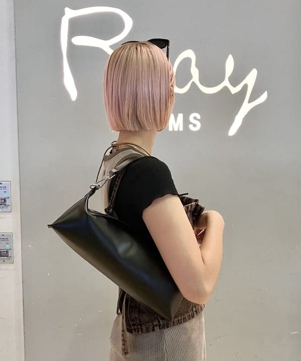 イトウミサキさんの「BEAMS WOMEN｜ワイド 2WAY バッグ」を使ったコーディネート