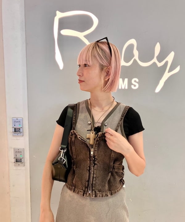 イトウミサキさんの「BEAMS WOMEN｜ワイド 2WAY バッグ」を使ったコーディネート