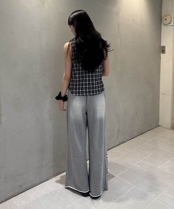 松田 陽茉莉さんの「BEAMS WOMEN｜ダメージ スウェット パンツ」を使ったコーディネート