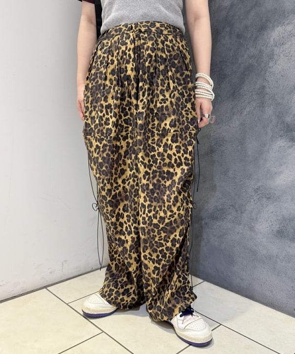 yokoyama shionさんの「BEAMS WOMEN｜ボーイ ベーシック Tシャツ」を使ったコーディネート