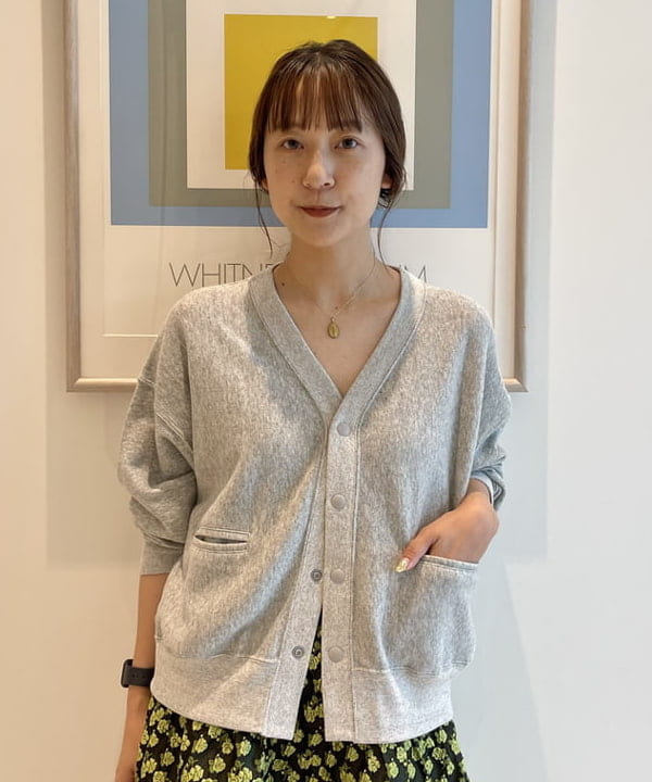 大木さんの「BEAMS WOMEN｜【別注】Champion / リバースウィーブ(R) カーディガン」を使ったコーディネート