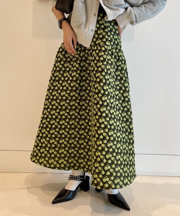 大木さんの「BEAMS WOMEN｜【別注】Champion / リバースウィーブ(R) カーディガン」を使ったコーディネート