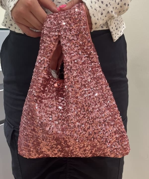 ゆいさんの「BEAMS WOMEN｜スパンコール バッグ」を使ったコーディネート