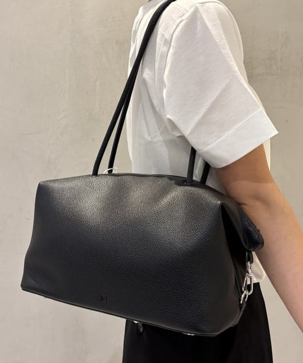 野村 美紅さんの「BEAMS WOMEN｜SLOANE / コットン天竺  Tシャツ」を使ったコーディネート