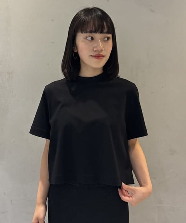 野村 美紅さんの「BEAMS WOMEN｜モックネック ショート Tシャツ」を使ったコーディネート