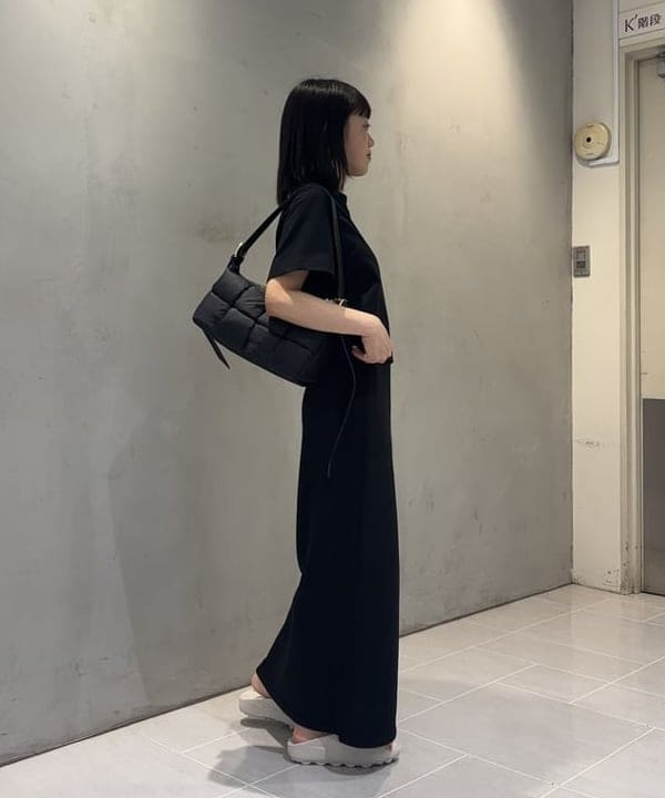 野村 美紅さんの「BEAMS WOMEN｜モックネック ショート Tシャツ」を使ったコーディネート