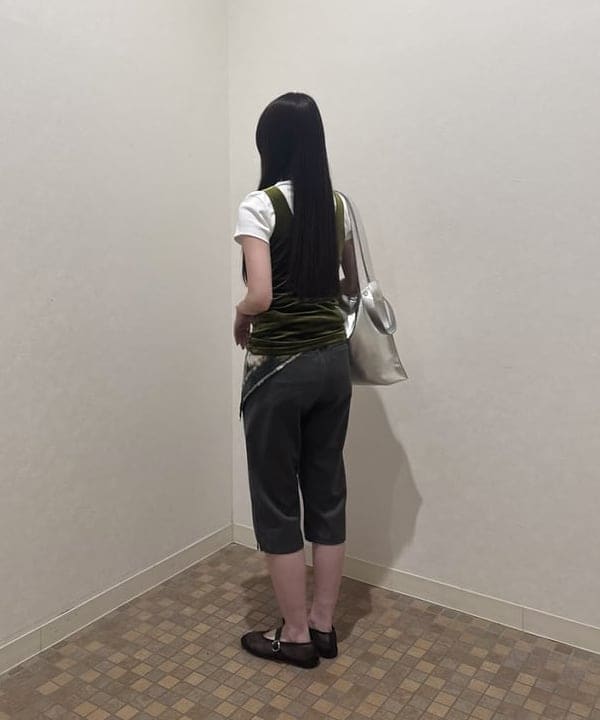 amiriさんの「BEAMS WOMEN｜ストレッチ カプリ パンツ」を使ったコーディネート