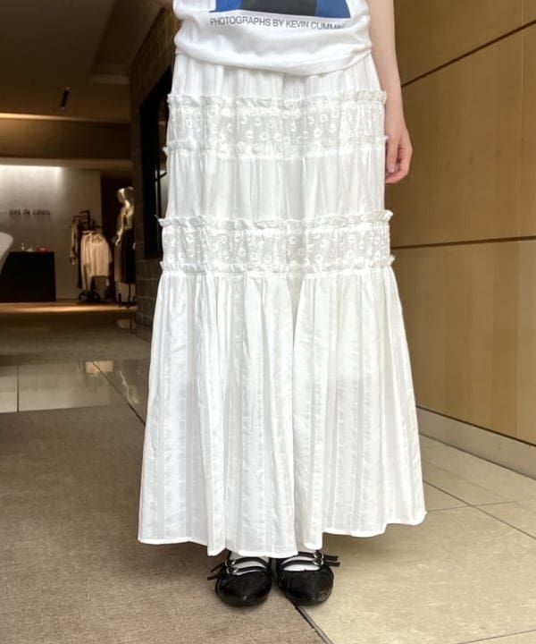 Hazukiさんの「BEAMS WOMEN｜【別注】Kevin Cummins / 「Bjork」Photo T③」を使ったコーディネート