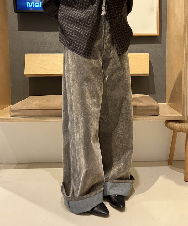 Hazukiさんの「BEAMS WOMEN｜フロッキー デニム ワイド パンツ」を使ったコーディネート