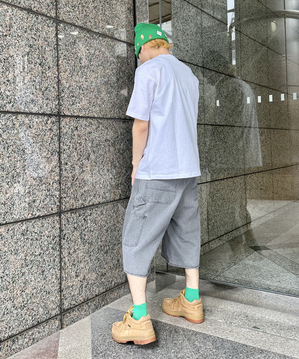 吉田 洸輝さんの「BEAMS WOMEN｜【別注】Champion &times; SONIC YOUTH / SHORT SLEEVE T-SHIRT 25SS」を使ったコーディネート