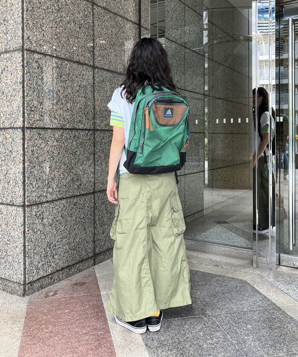 ばるたんさんの「BEAMS WOMEN｜Goodwear / カスタム ビッグ Tシャツ」を使ったコーディネート