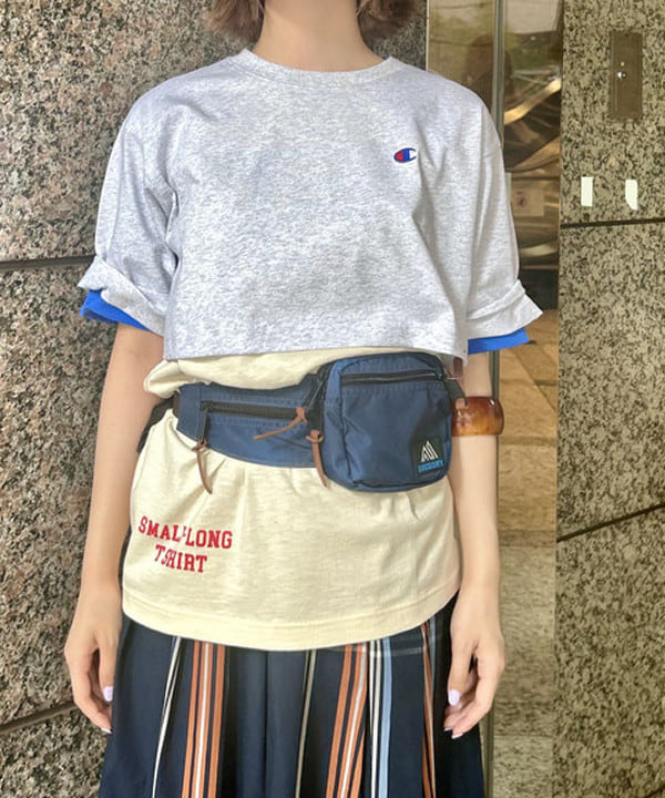 小原 もこさんの「BEAMS WOMEN｜GREGORY / 別注 VINTAGE HIP MATE NAVY」を使ったコーディネート