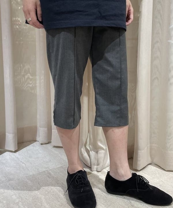 マツミヤさんの「BEAMS WOMEN｜ストレッチ カプリ パンツ」を使ったコーディネート