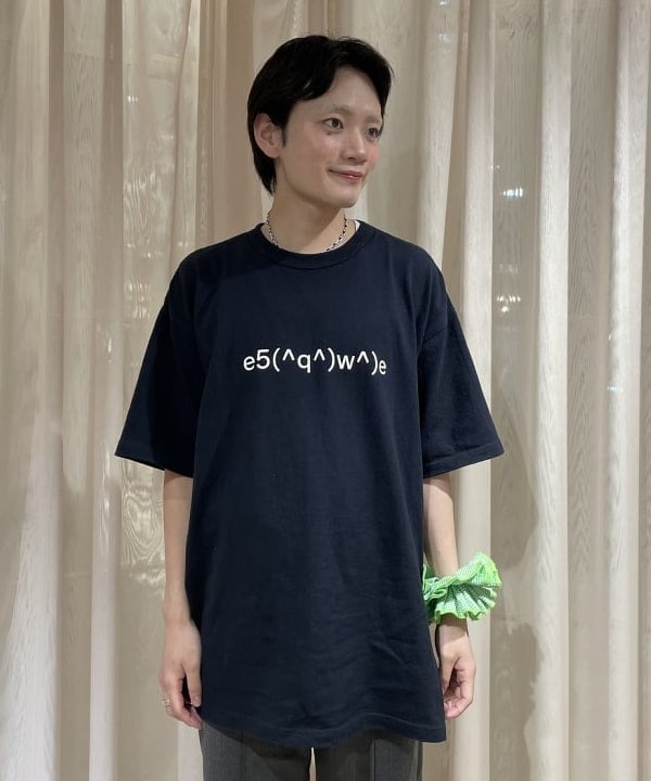 マツミヤさんの「BEAMS WOMEN｜ストレッチ カプリ パンツ」を使ったコーディネート