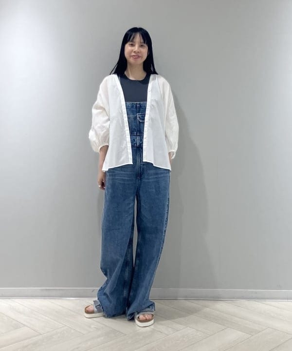 OSUMIさんの「BEAMS WOMEN｜upper hights / THE LEO サロペット」を使ったコーディネート