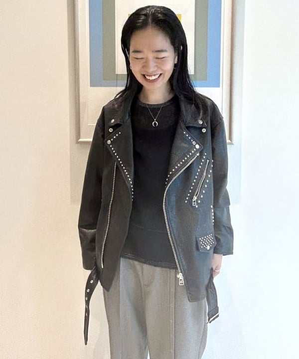 津藤 理佐子さんの「BEAMS WOMEN｜」を使ったコーディネート