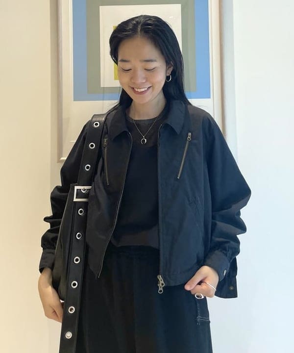 津藤 理佐子さんの「BEAMS WOMEN｜maturely / ワイド フレア ジャージー パンツ」を使ったコーディネート