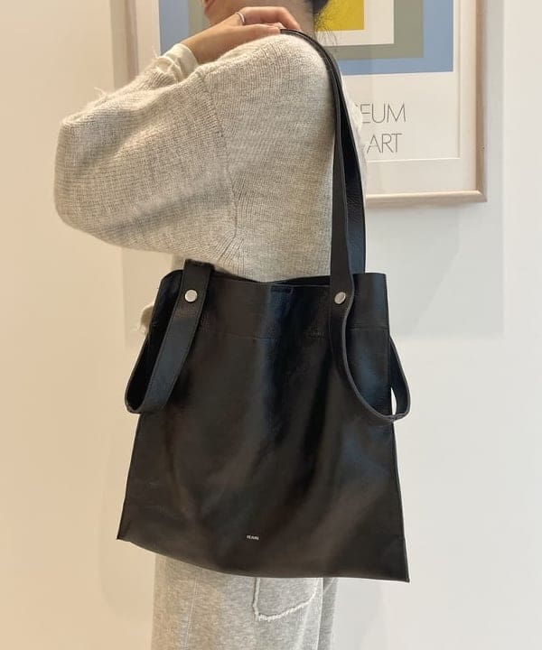 津藤 理佐子さんの「BEAMS WOMEN｜Paraboot / 別注 BAHAMAS」を使ったコーディネート