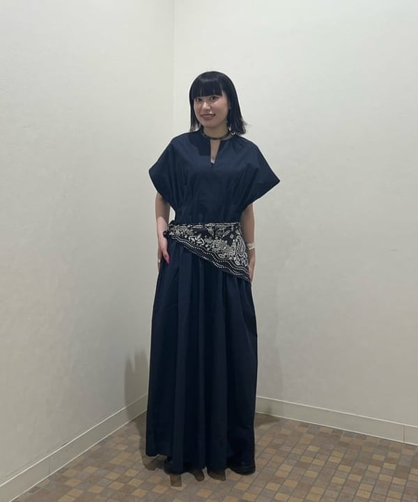 大槻 まひろさんの「BEAMS WOMEN｜【別注】ne Quittez pas / ポプリン タック ワンピース」を使ったコーディネート