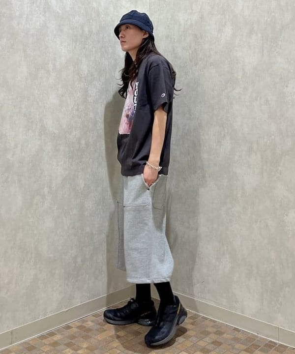 こたろうさんの「BEAMS WOMEN｜【別注】Champion &times; SONIC YOUTH / SHORT SLEEVE T-SHIRT 25SS」を使ったコーディネート