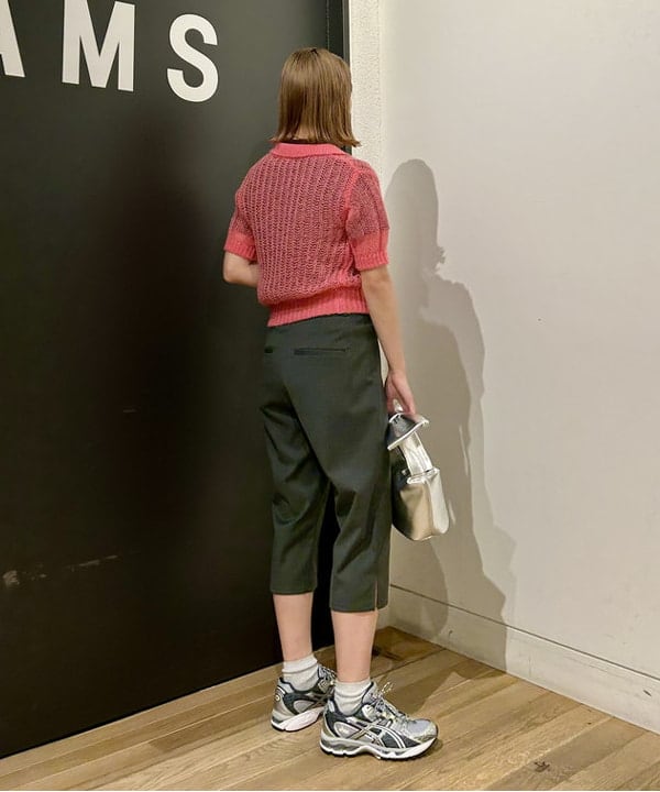 早川 萌子さんの「BEAMS WOMEN｜シャギー メッシュ ポロ カーディガン」を使ったコーディネート