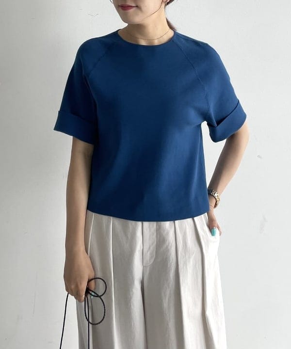 SAKAIさんの「BEAMS WOMEN｜AK+1 / コットン ワイドパンツ」を使ったコーディネート