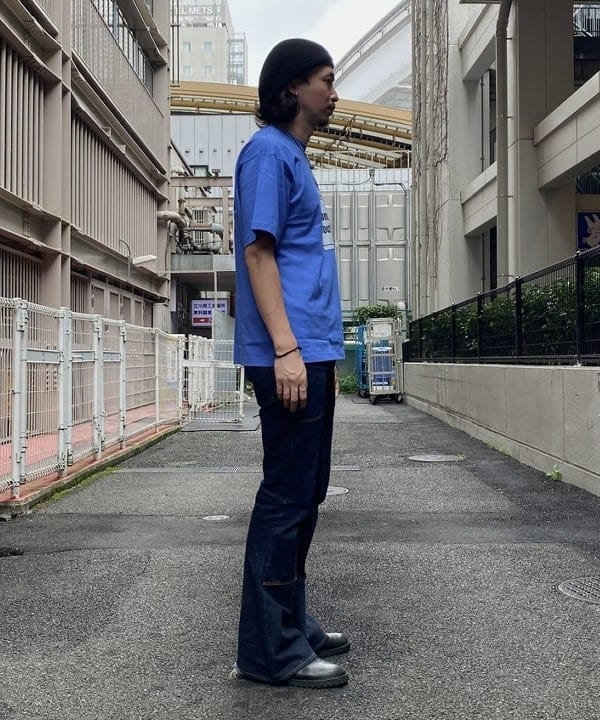 植木 竜也さんの「BEAMS WOMEN｜【別注】Champion &times; SONIC YOUTH / SHORT SLEEVE T-SHIRT 25SS」を使ったコーディネート