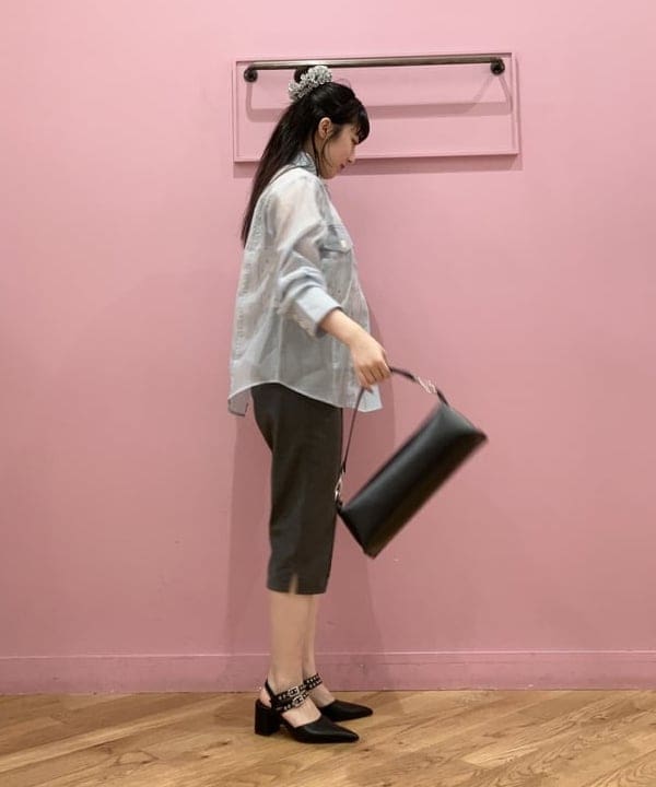 晶さんの「BEAMS WOMEN｜GHOSPELL / Runa Blouse」を使ったコーディネート