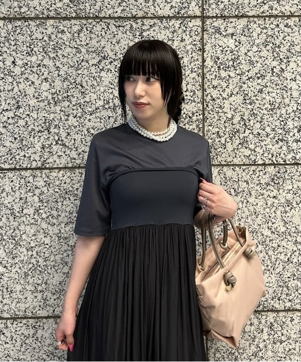 大槻 まひろさんの「BEAMS WOMEN｜AK+1 / アンブレラ スカート」を使ったコーディネート